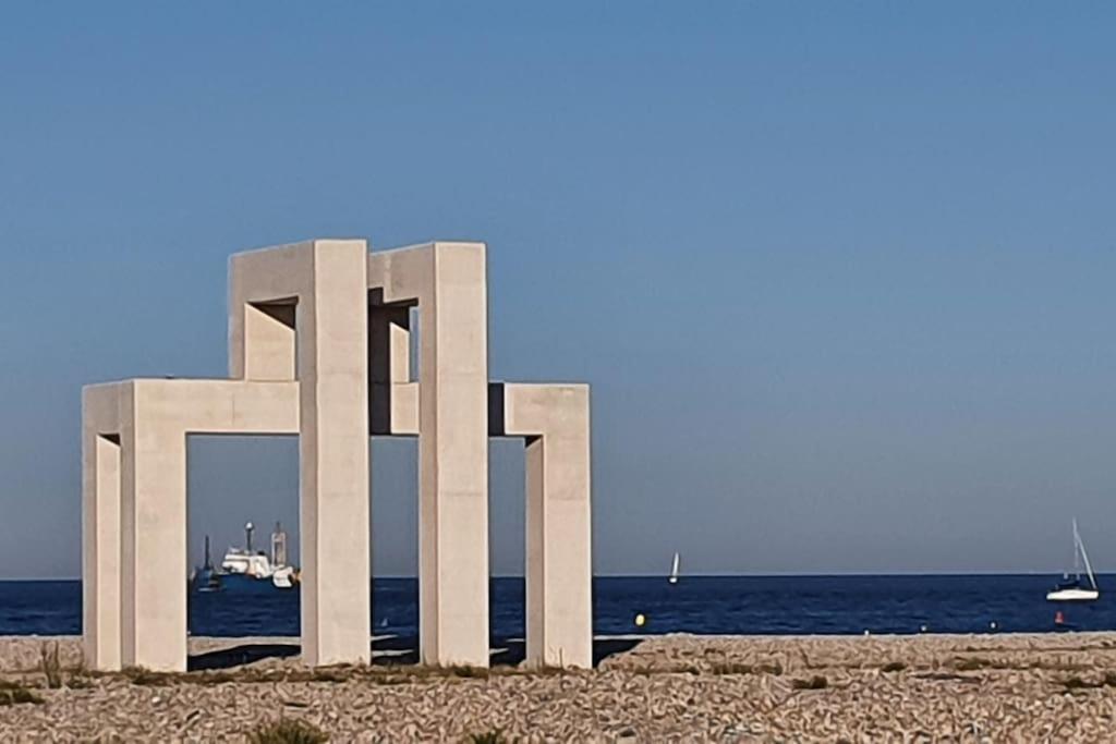 Le Victoria - Confort Le Havre Luaran gambar
